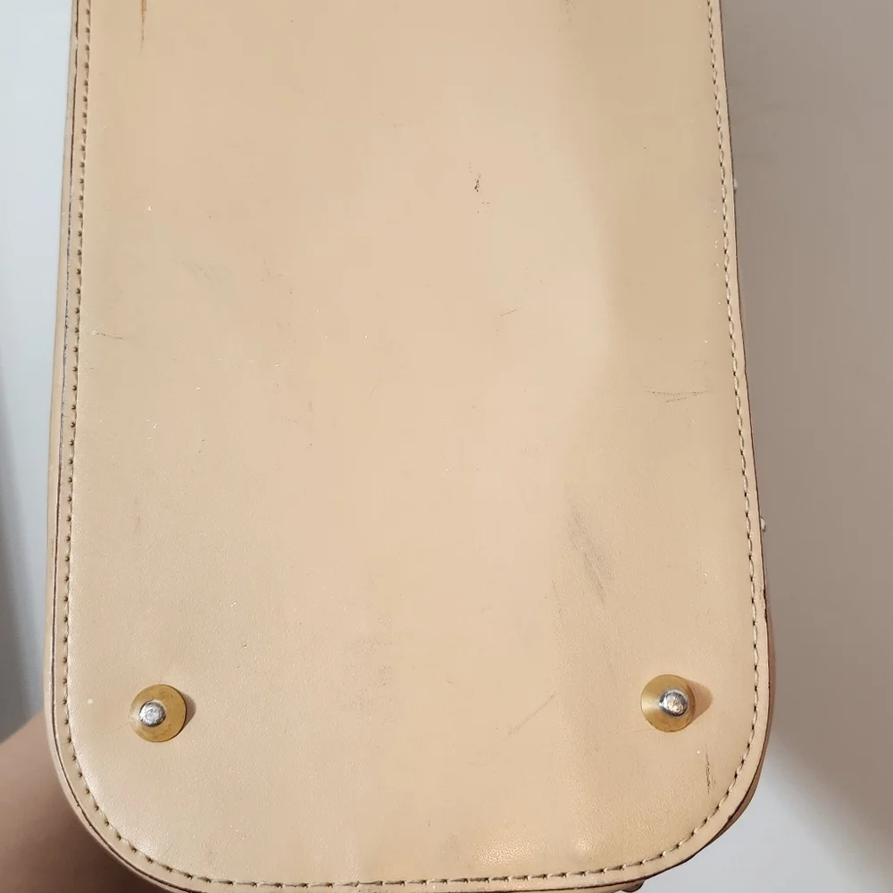 Sold - Picture 2 of 5